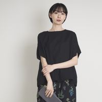 ブラック